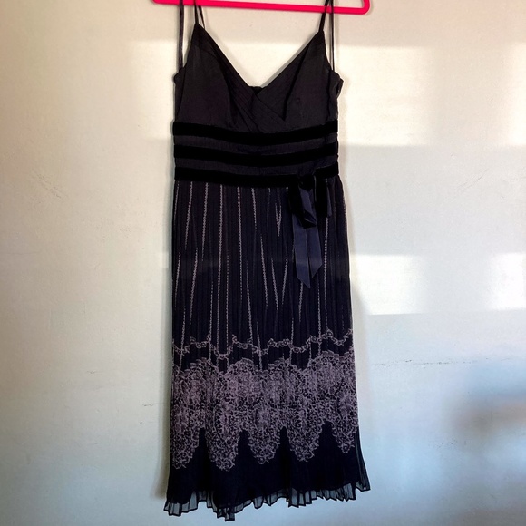 Ann Taylor LOFT Pleated LBD Dress Size 2 / S - Picture 1 of 3
